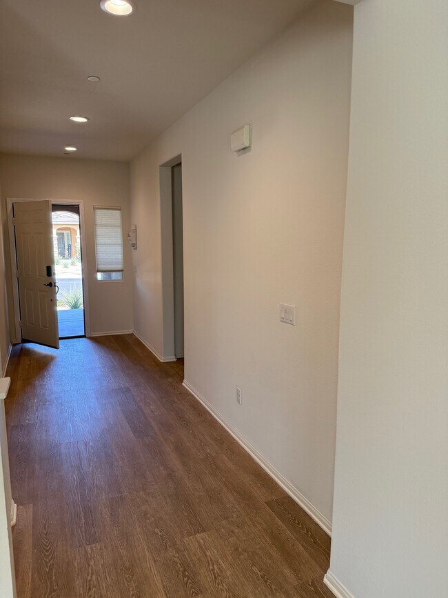 Building Photo - 44159 Le Blanc Ct