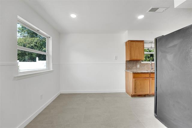 Building Photo - 6421 Perdido Dr