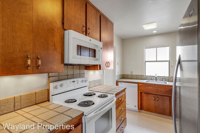 Building Photo - 2 br, 2 bath House - 251 Lighthouse Ave, U...