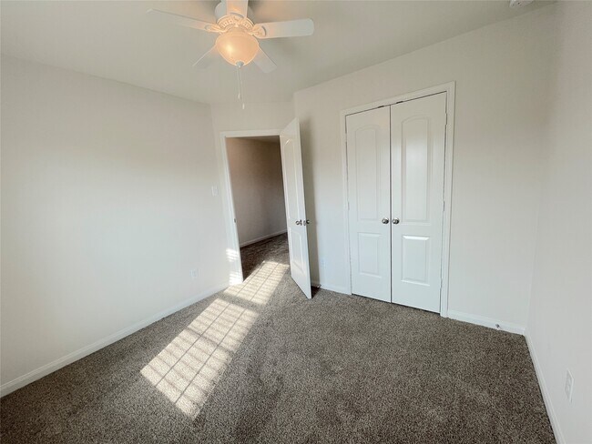 Building Photo - 20714 Round Key Dr