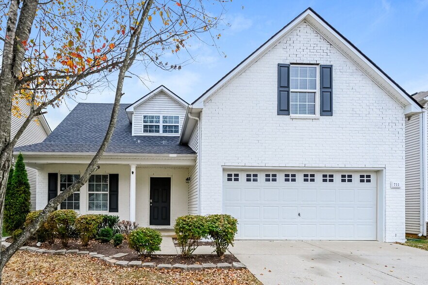 Primary Photo - 711 Elderberry Way