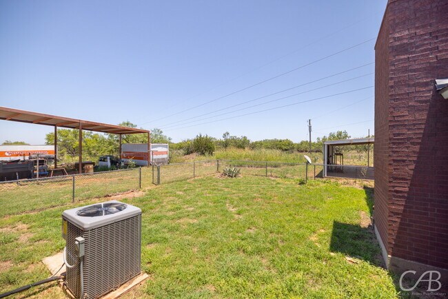 Building Photo - For Lease