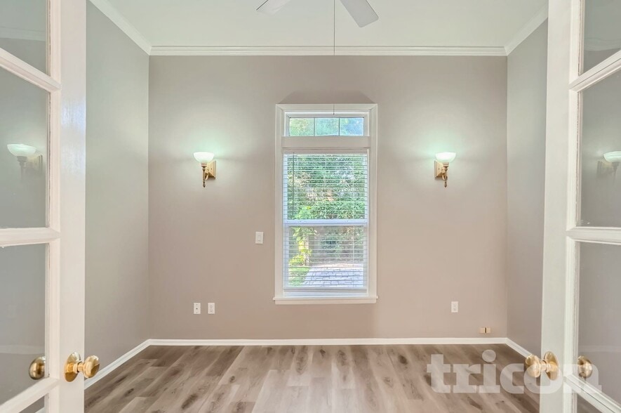 Building Photo - 2641 Gleneagles Dr