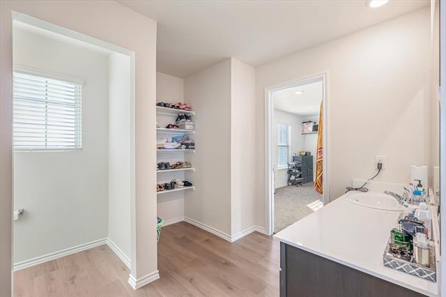 Building Photo - 3329 Watterson Wy