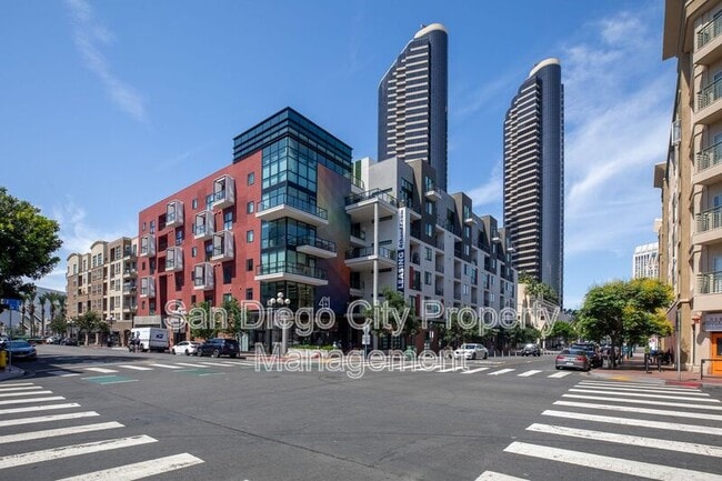 Building Photo - 450 J St