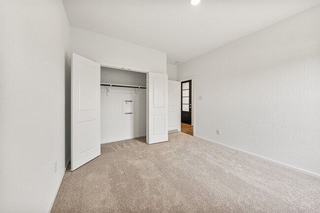 Building Photo - 10903 Tropical Queen Ln