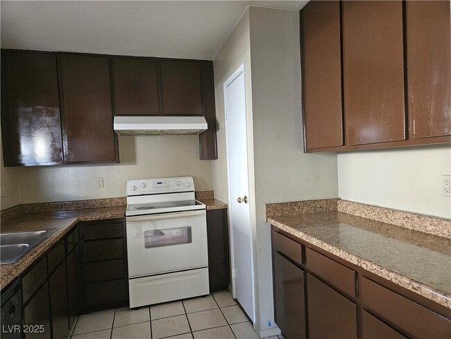 Building Photo - 6226 Don Gaspar Ave