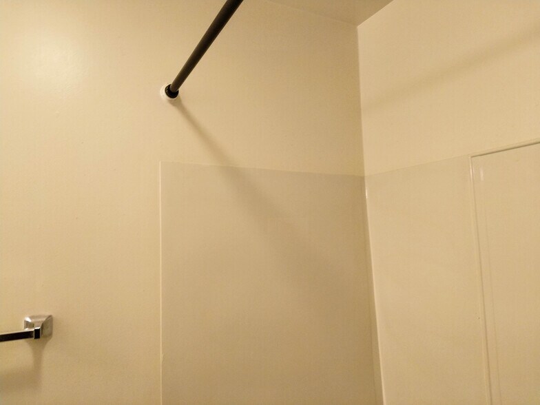 Building Photo - 514 Saint Paul St