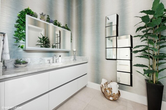 Building Photo - 8533 N Native Dancer Rd