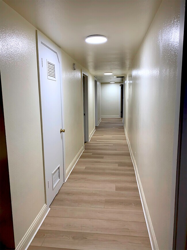 Building Photo - 708 Calvados Ave