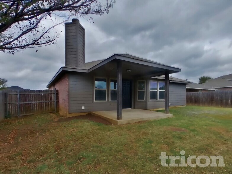 Building Photo - 2505 Buffalo Run