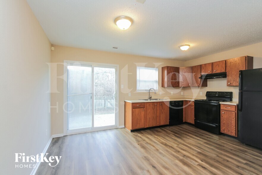 Building Photo - 4122 Congaree Dr