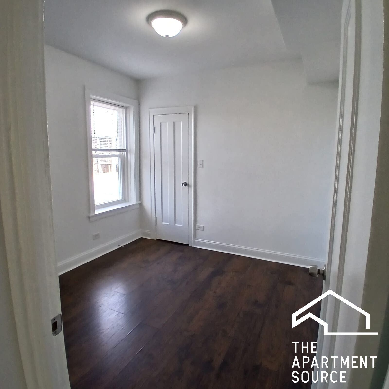 Building Photo - 4876 W Armitage Ave