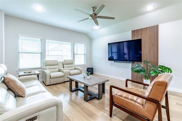 Building Photo - 2122 Mossfield Ln