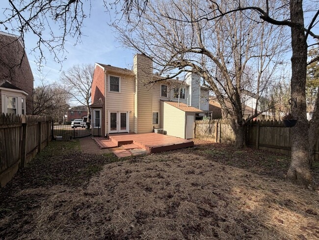 Building Photo - Charming 3 bed 2.5 Bath Townhome in Antioch