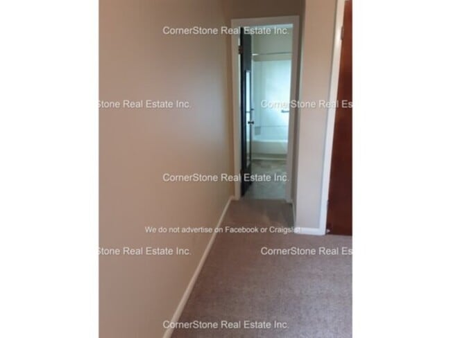 Building Photo - 6831 Buttermere Dr