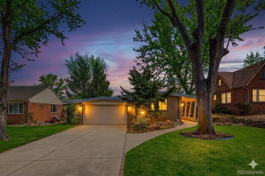 Building Photo - 680 S Canosa Ct