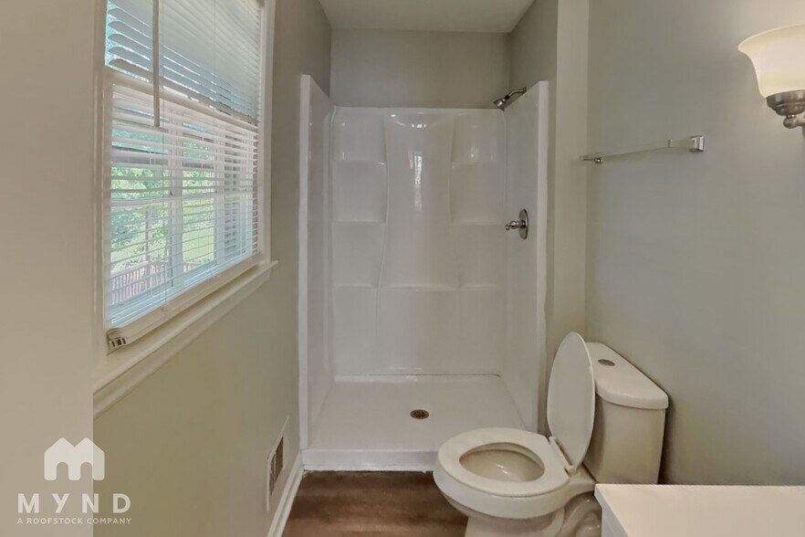 Building Photo - 6815 Saddle Ridge Rd