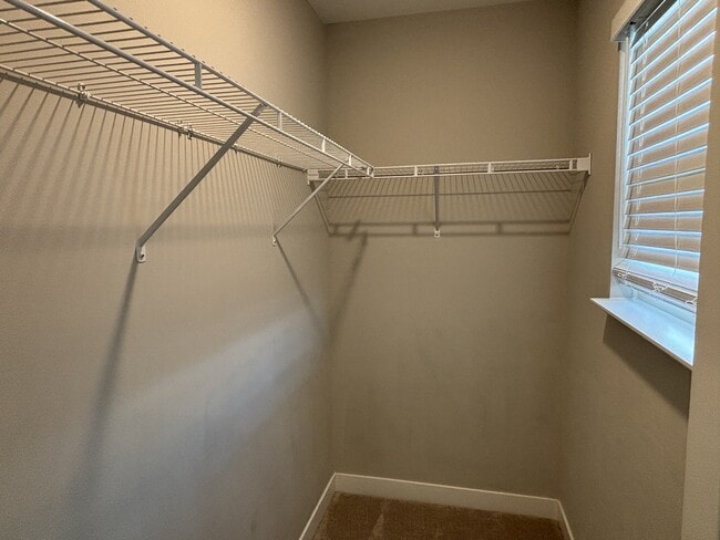 Building Photo - 5898 Weldra Dr