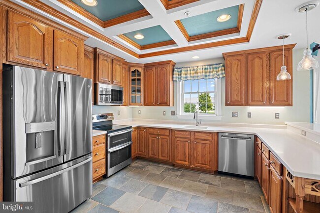 Building Photo - 4700 Water Park Dr