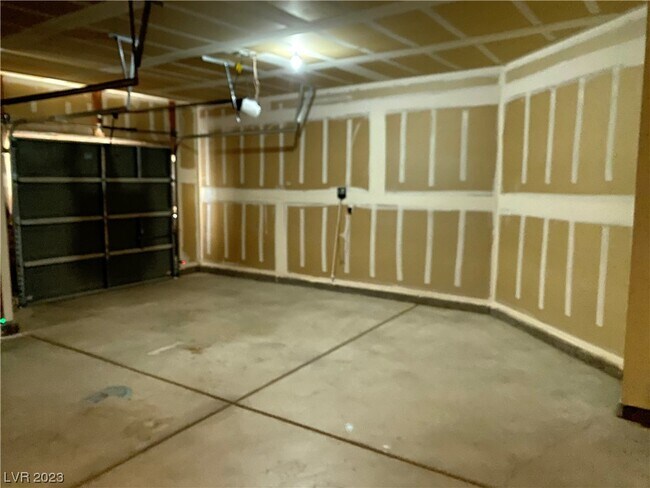 Building Photo - 3624 Warmbreeze Way