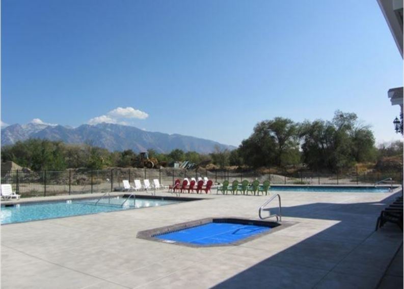 Building Photo - 117 E Calbourne Ln