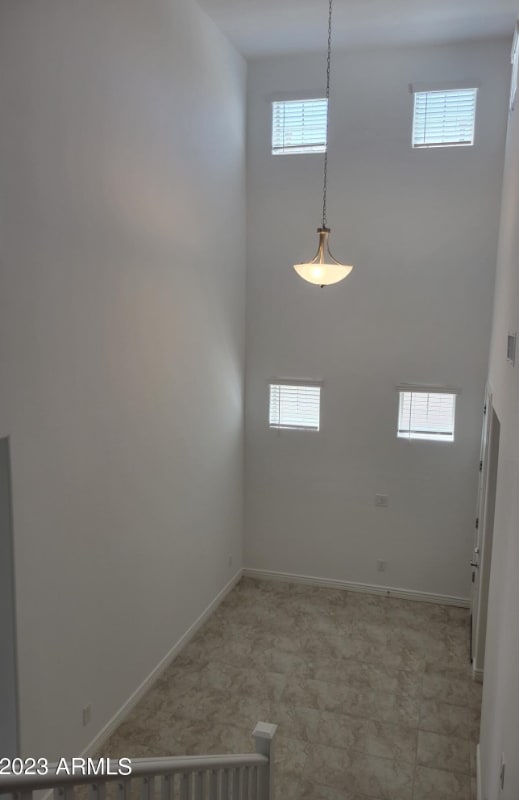 Building Photo - 10945 E Thunderbolt Ave