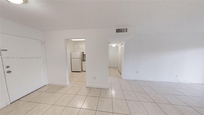 Building Photo - 4800 NW 79th Ave