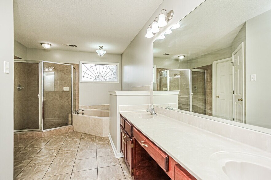 Building Photo - 8893 Wenham Cove E