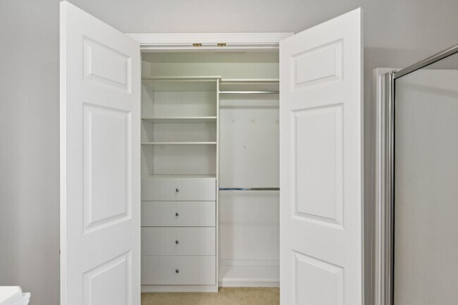 Building Photo - 2601 Danbury Cir