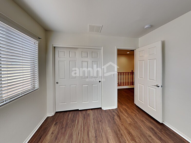 Building Photo - 15139 N 173rd Ln