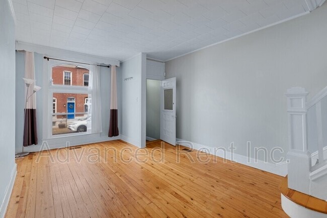Building Photo - 415 S Robinson St