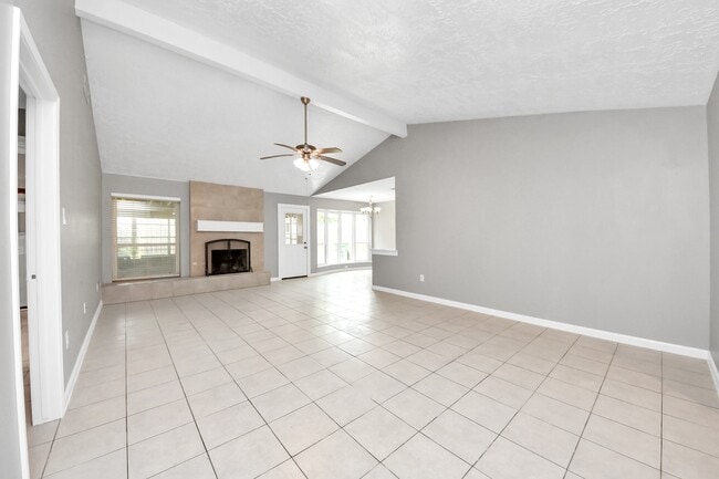 Building Photo - 10707 Shannon Hills Dr