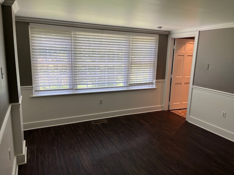 Bedroom - 2 River Rd