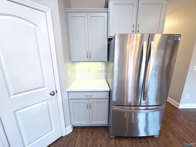 Building Photo - 120 James Parcus Cir