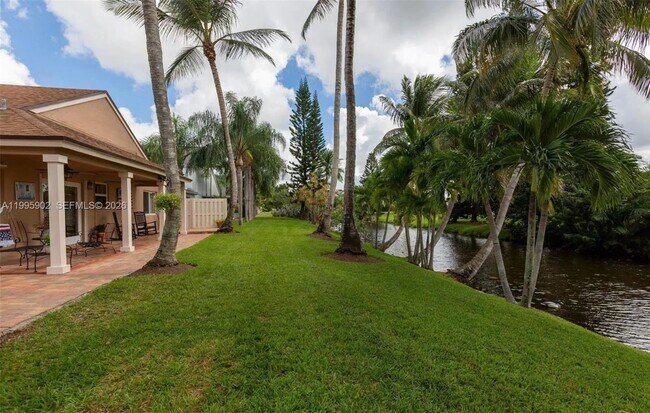 Building Photo - 1190 SW 108th Way