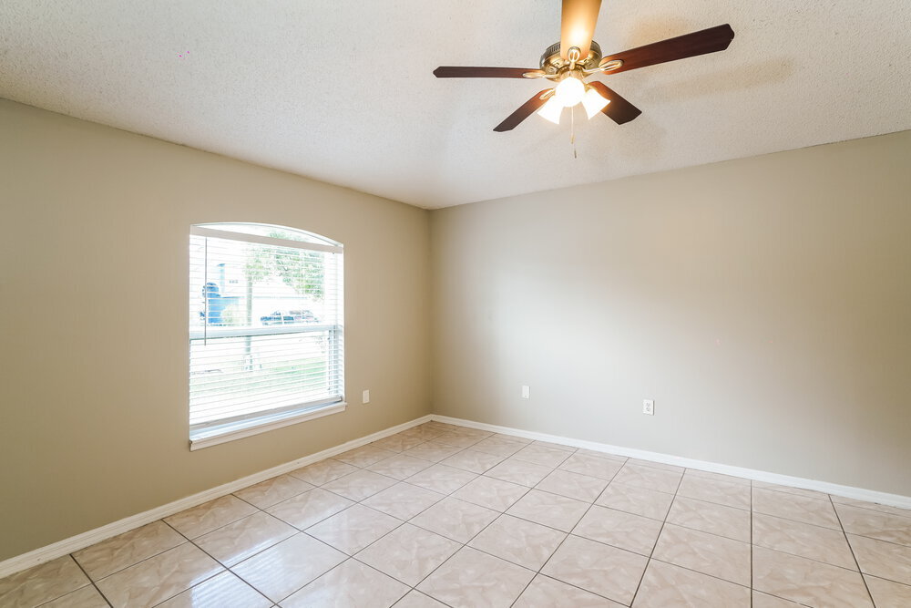 Building Photo - 5 Sequoia Way