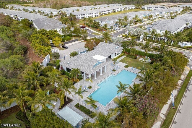 Building Photo - 2555 Seychelles Dr