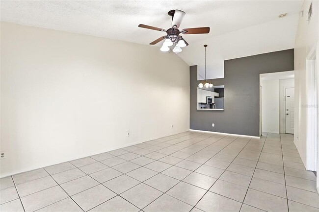 Building Photo - 917 Pebble Creek Cir
