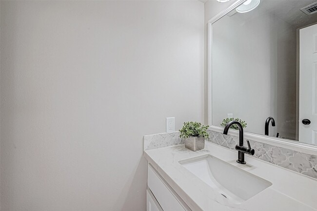 Building Photo - 3102 Glenn Lakes Ln