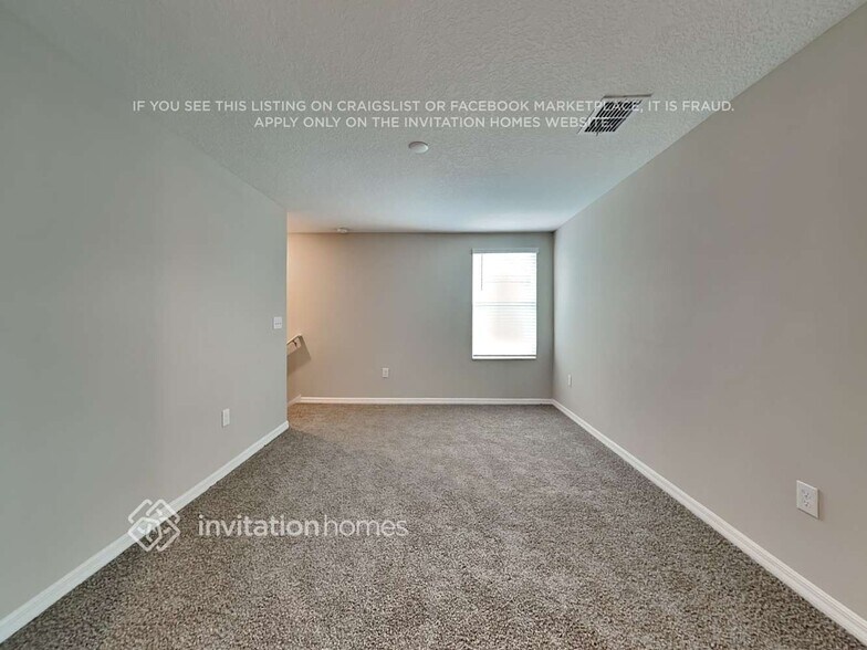 Building Photo - 2381 Jungle Dr