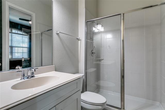 Building Photo - 515 W Royal Ln