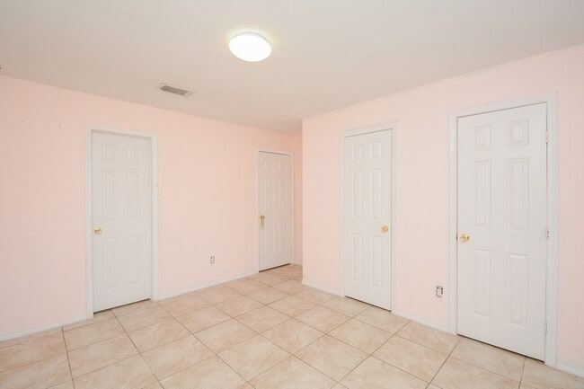 Building Photo - 8607 Crystal Cove Ct