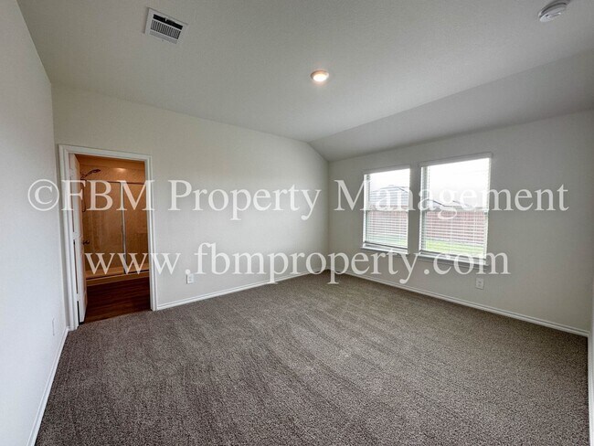 Building Photo - 864 Keystone Ct