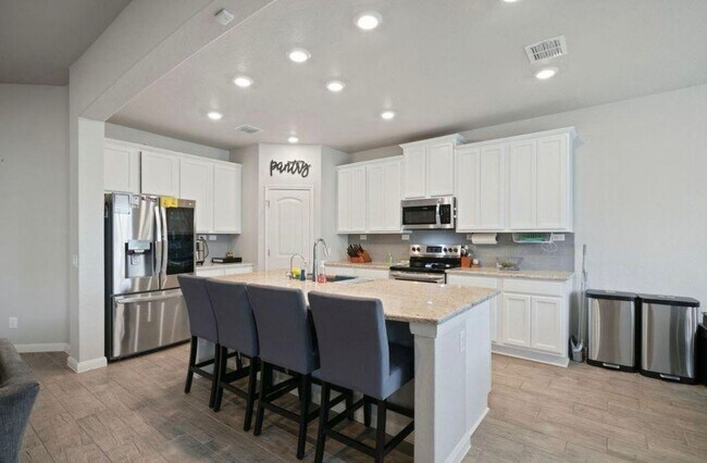 Building Photo - IMPRESSIVE 4 BD/3 BA HOME FOR RENT IN CYPR...