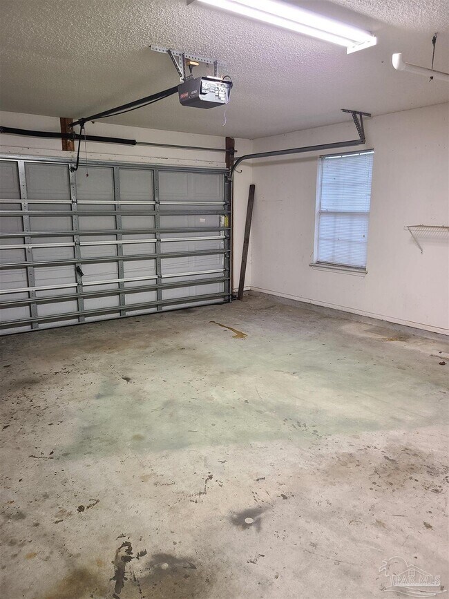 Building Photo - 358 Mirabelle Dr