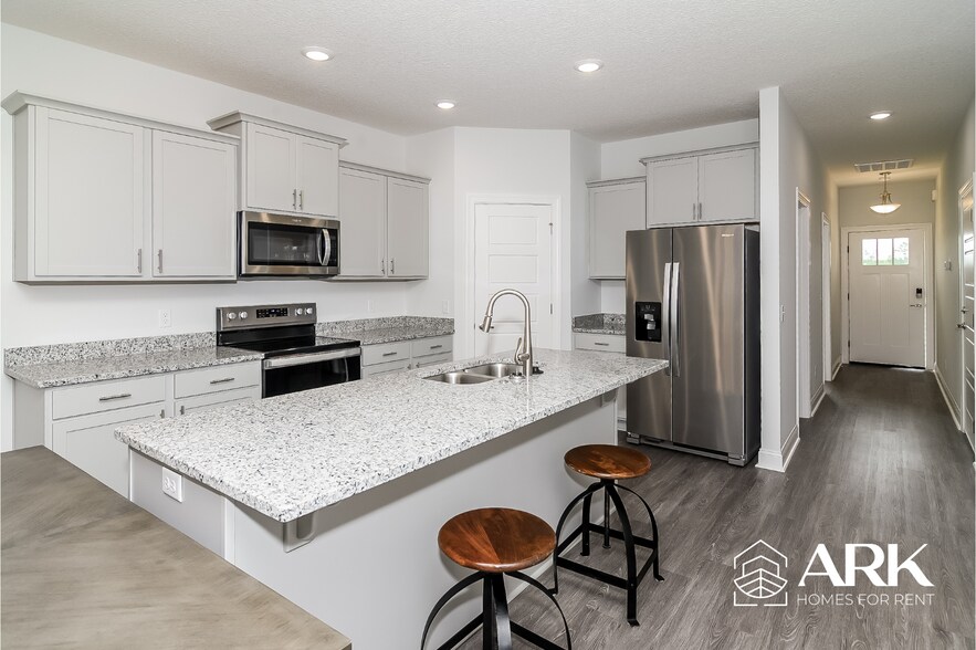 Building Photo - 1096 Walker Point Way