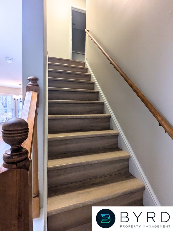 Building Photo - 14955 Featherchase Dr