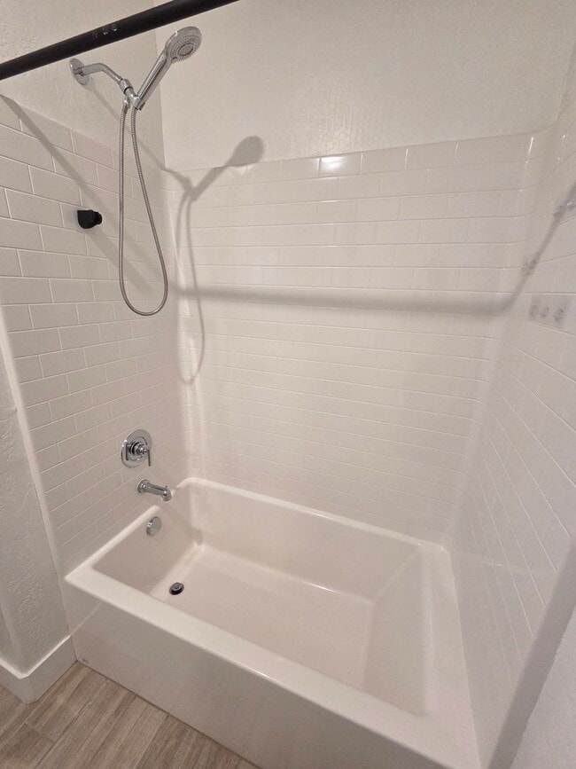 Building Photo - Beautiful 3 Bedroom 2.5 Bath Home in Gated Community