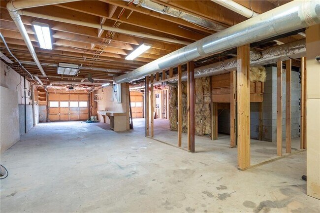 Building Photo - 4800 Grants Way NE